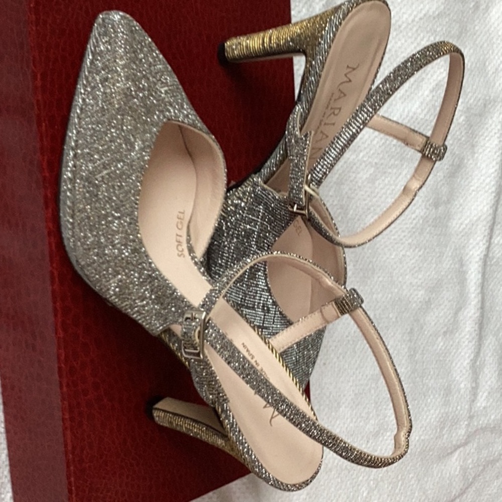 Marian Metallic Pump